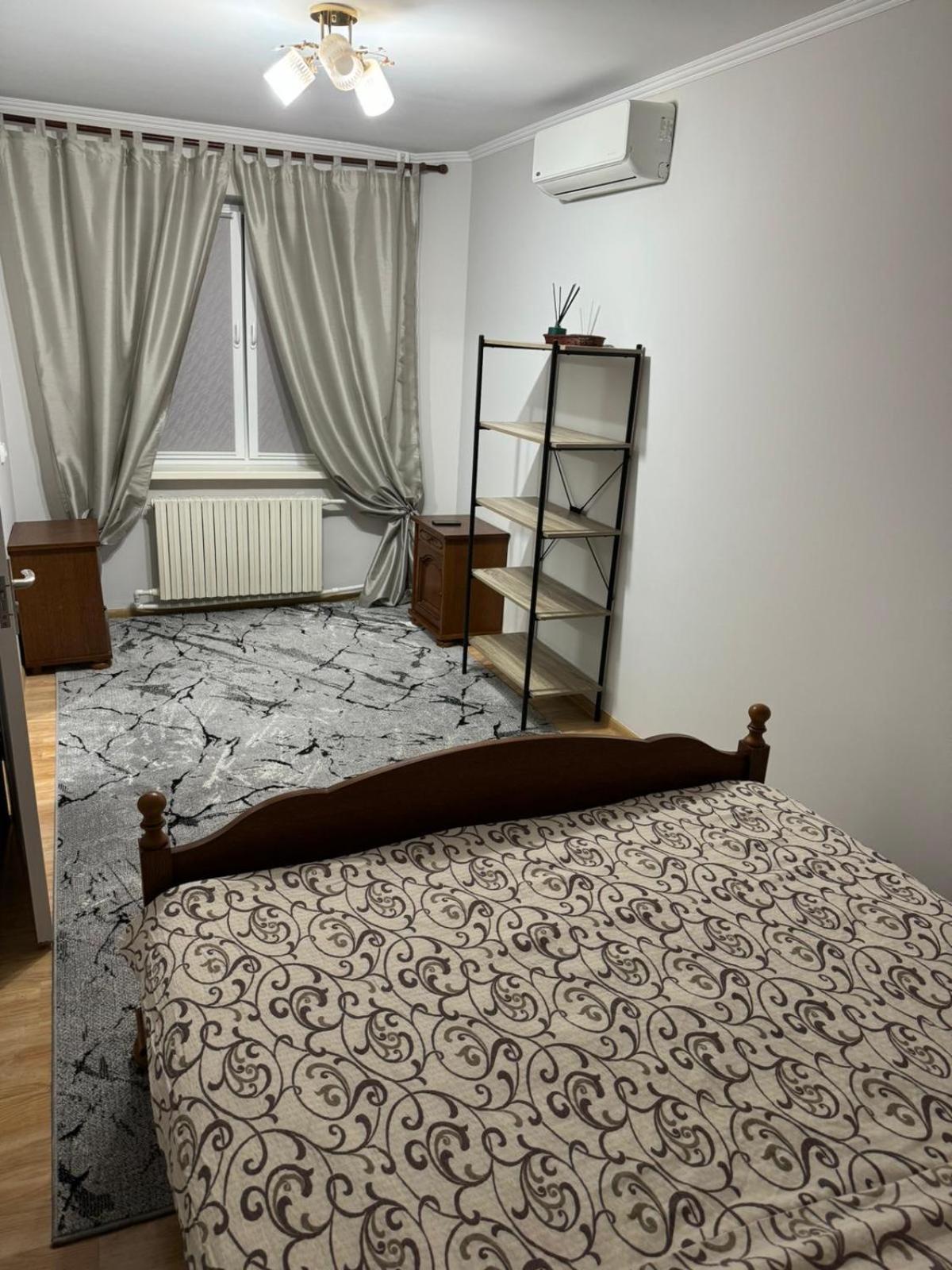 Apartament Str Grenoble Chisinau Exterior photo